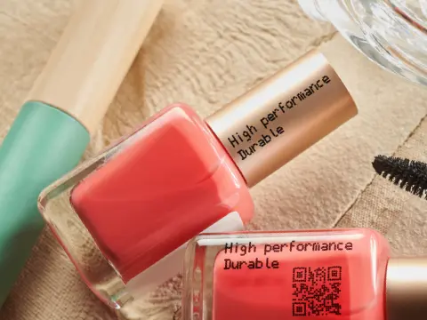 CIJ 噴印機於化妝品瓶罐噴碼應用 - 立揚科技